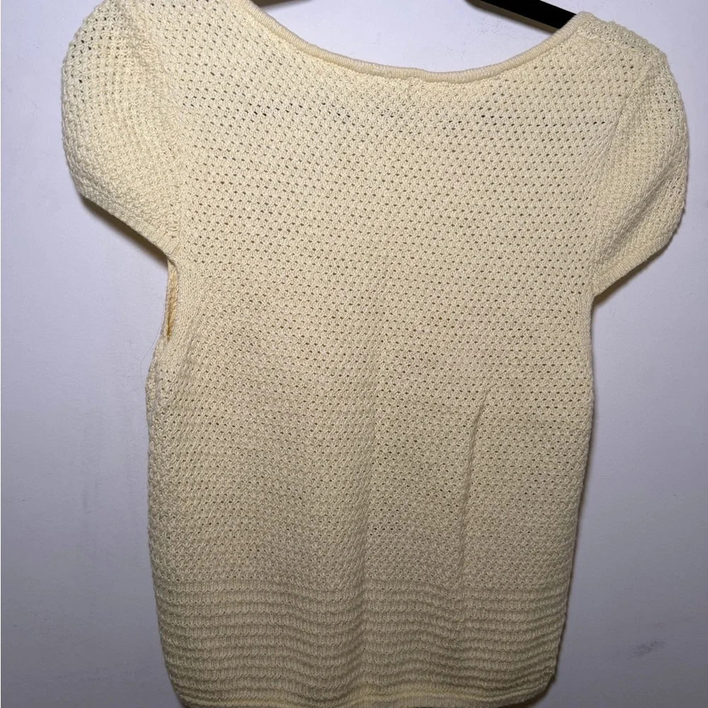 Abercrombie & Fitch Yellow Knit Button-Front Short Sleeve Top - Picture 4 of 4